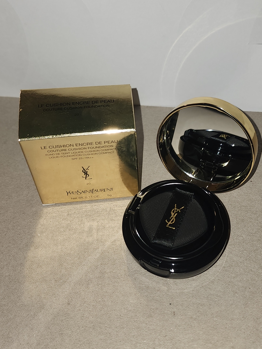 Yves Saint Laurent Le Cushion Encre De Peau Cushion Foundation